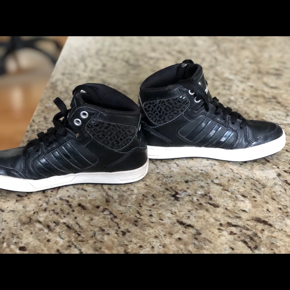 Girls Adidas black leather hi top sneakers size 1